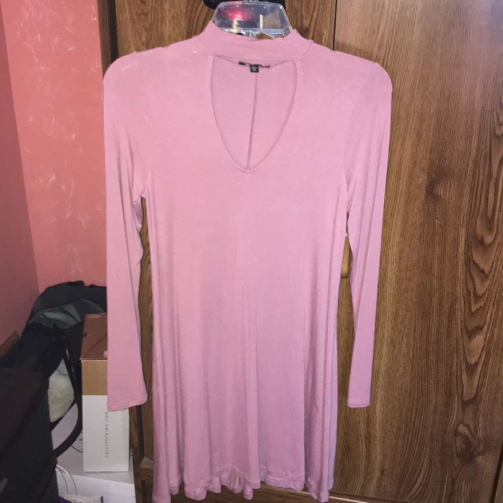 Chocker attached to long sleeve dress